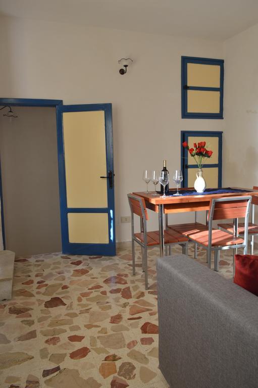 Don Vito'S Apartments กัสเตลลัมมาเร เดล โกลโฟ ห้อง รูปภาพ