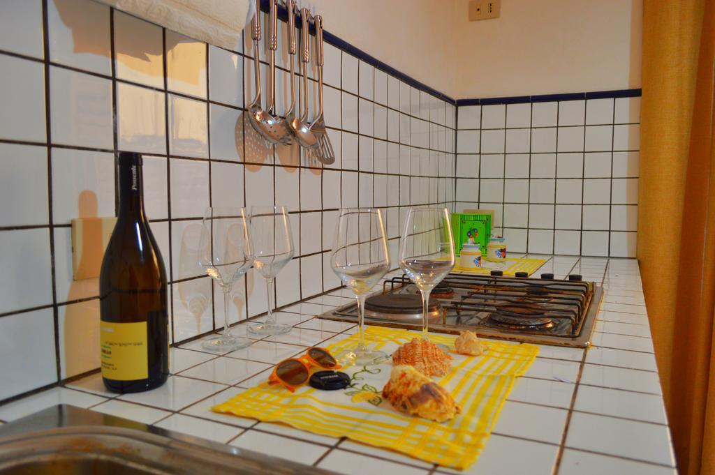 Don Vito'S Apartments กัสเตลลัมมาเร เดล โกลโฟ ห้อง รูปภาพ